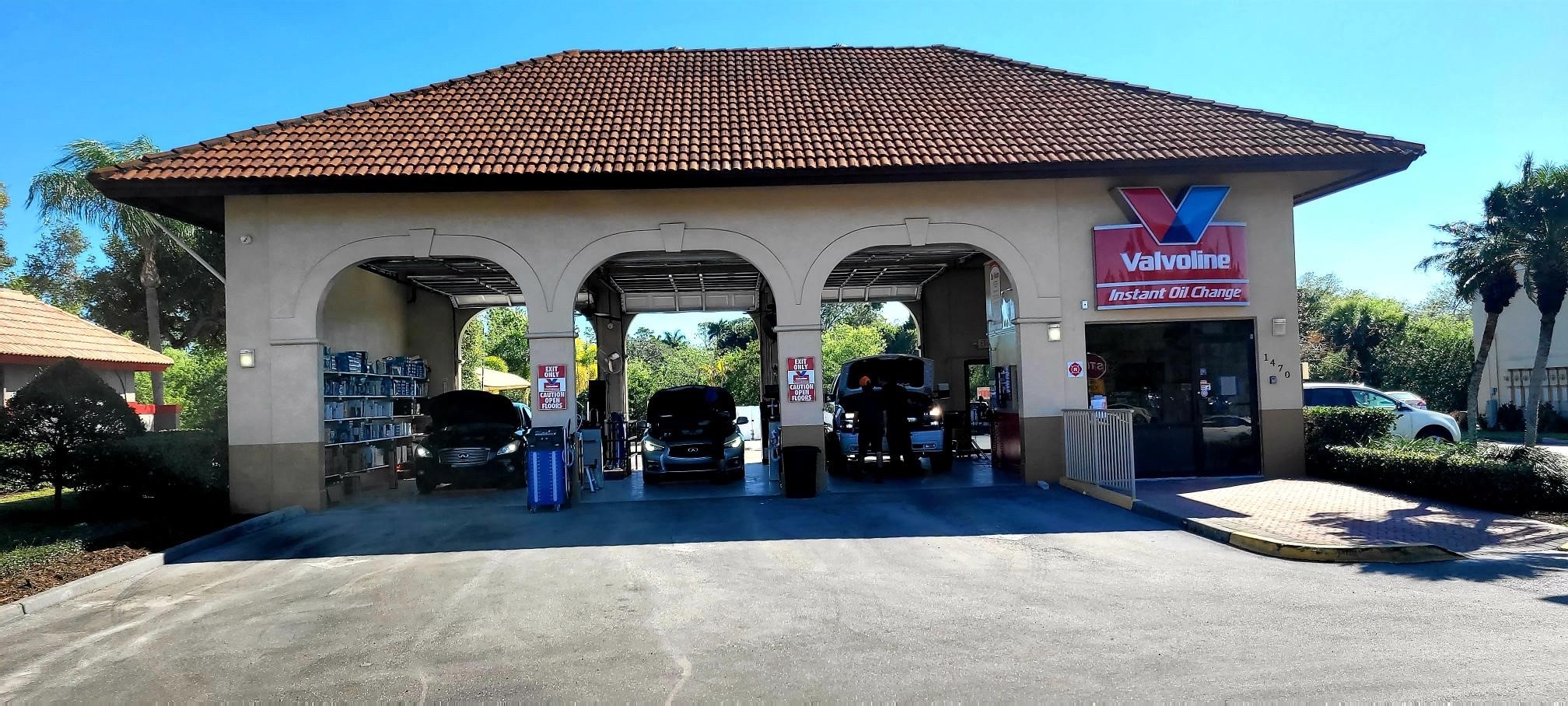 Oil Change Central Naples