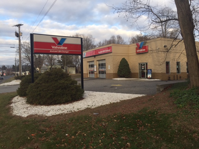 Oil Change NEW MILFORD