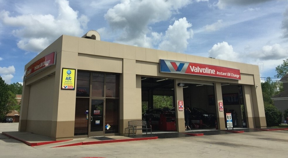 Oil Change Charlotte Cotswold