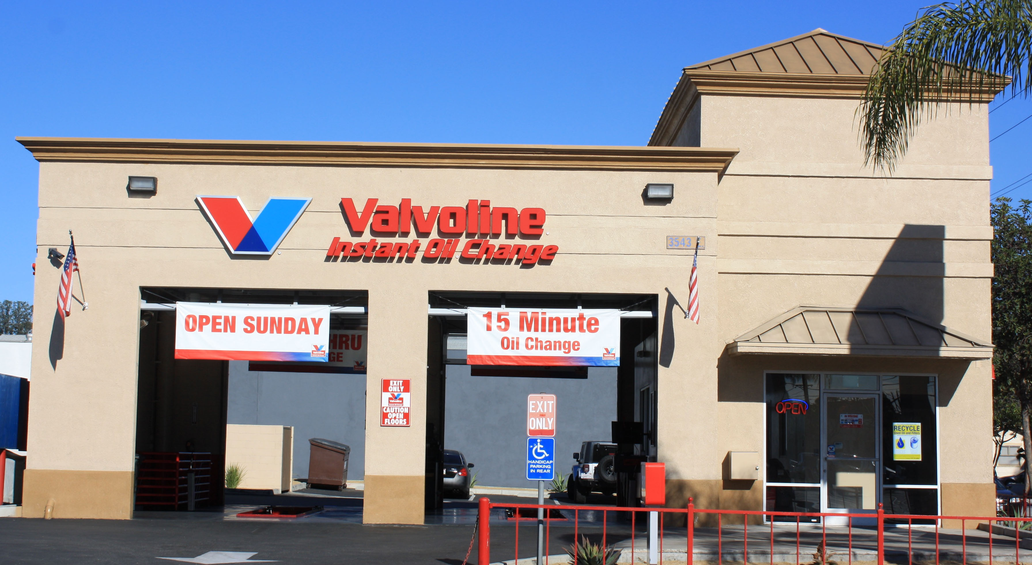 Long Beach Oil Change Services | Valvoline Instant Oil Change℠ GN0127